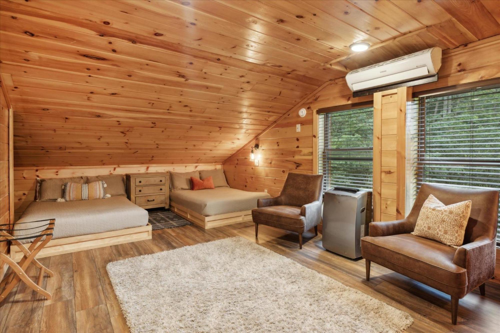 Hot Tub Fire Pit Game Room Theater Easy Access Sleeps 12 - Black Bear Lodge Пиджен-Фордж Экстерьер фото