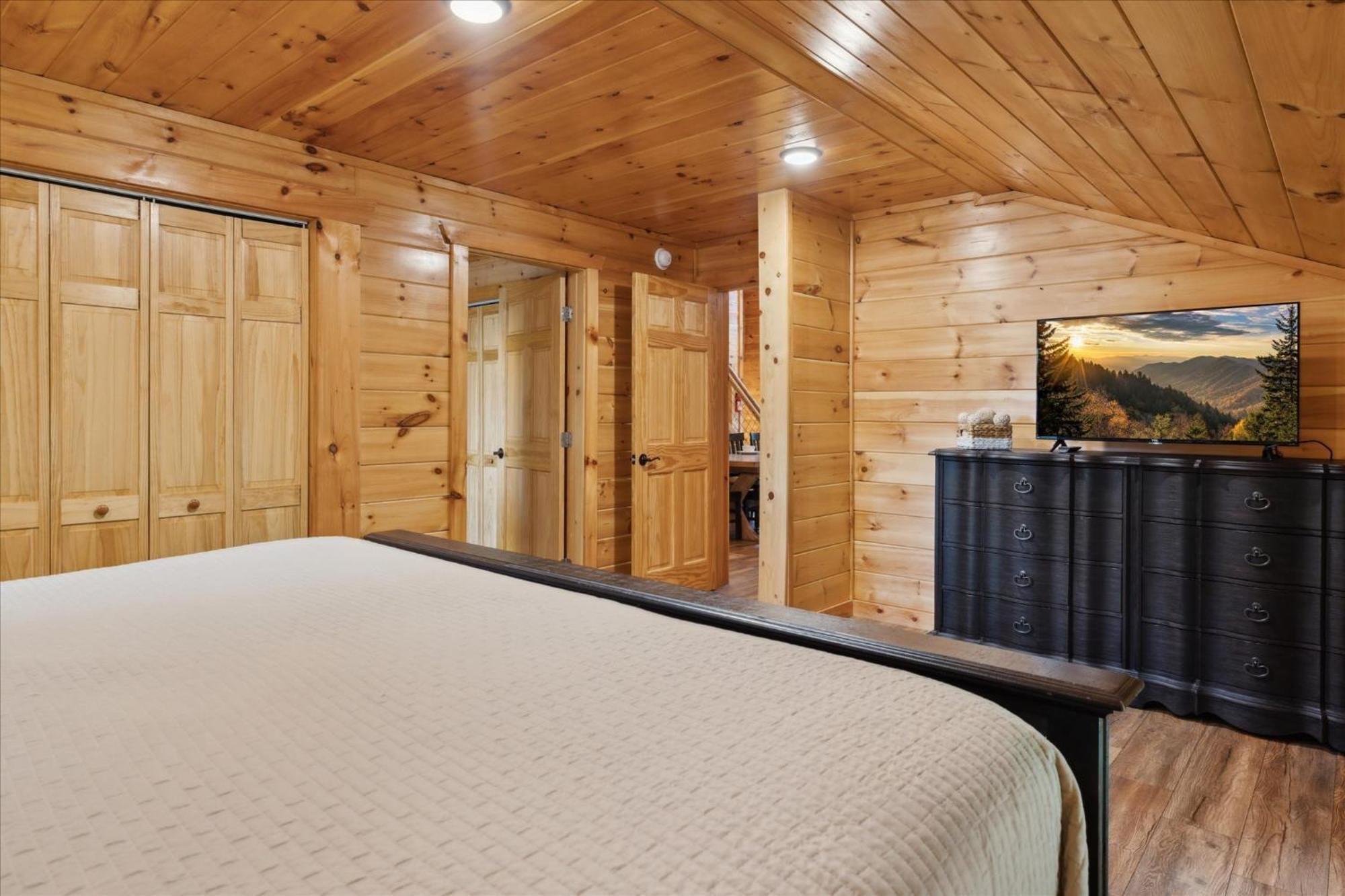 Hot Tub Fire Pit Game Room Theater Easy Access Sleeps 12 - Black Bear Lodge Пиджен-Фордж Экстерьер фото